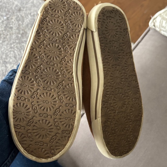 UGG Tan and Cream Sheepskin Slippers - Picture 6 of 9